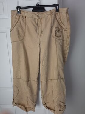 Lane Bryant Beige Cropped Utility Cargo Pants Size 22 Khaki Color
